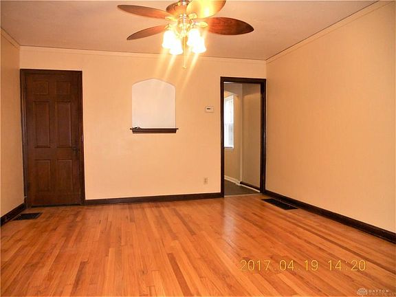 3rd image of 155 E Hillcrest Ave
