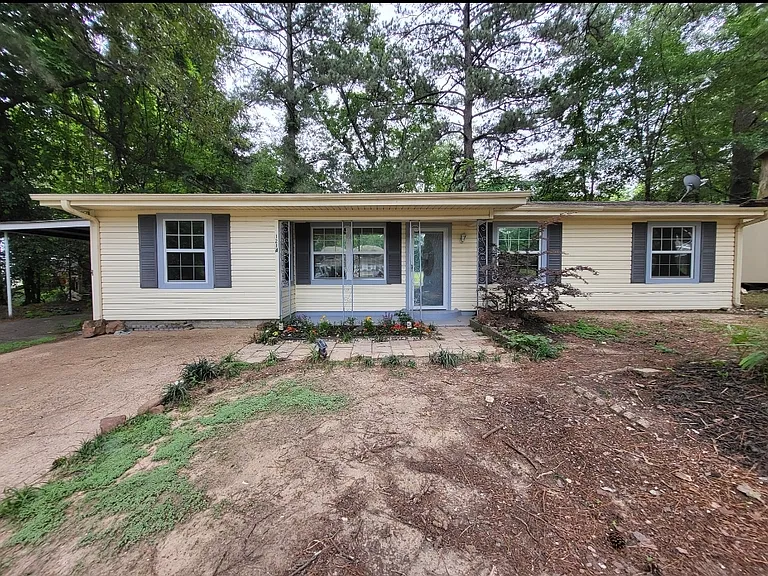 1214 Dillon St — Photo 4