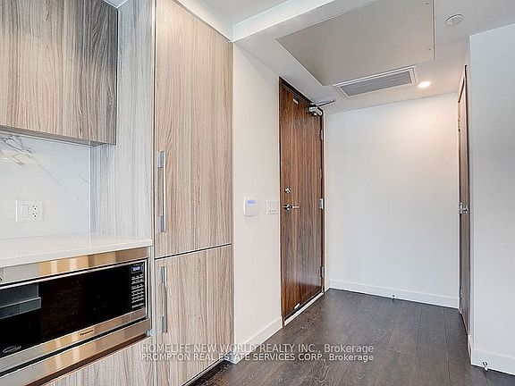 3rd image of 1 Concord Cityplace Way #538