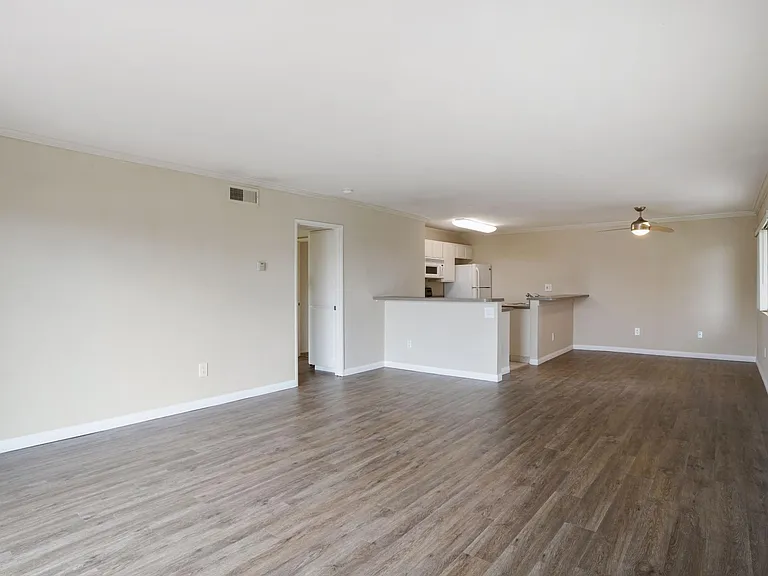 2 bed/2 bath