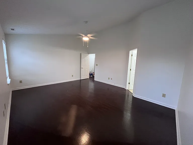 6540 Amherst Way — Photo 11