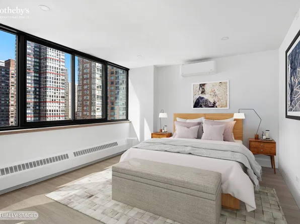 224 East 52nd Street image 18 of 23