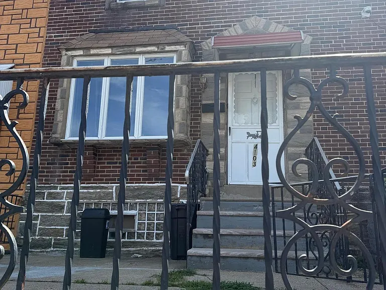 4103 I St — Photo 2