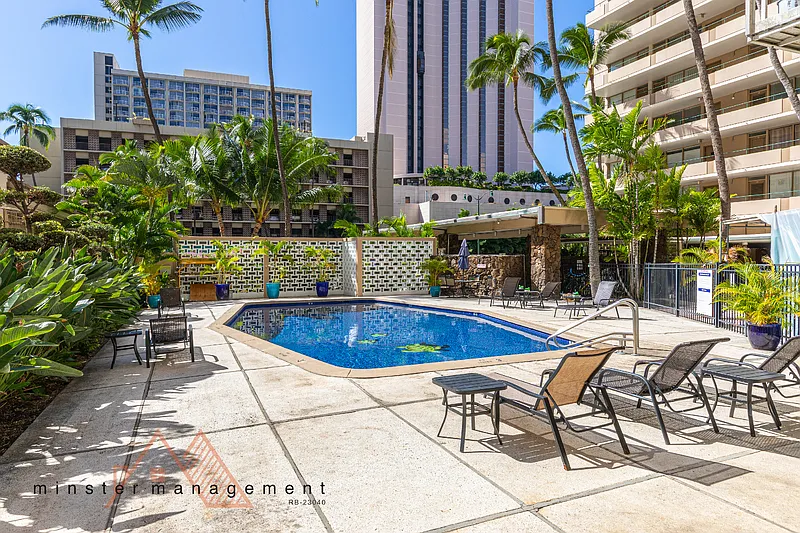1720 Ala Moana Blvd #808A