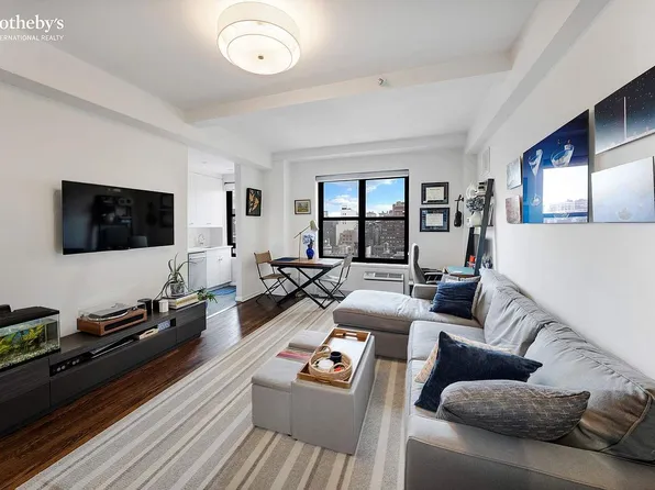 161 W 16th St APT 18E, New York, NY 10011
