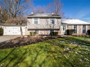 180 Maplelane Dr, Geneva, OH 44041