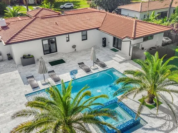 340 Navarre Dr, Miami Springs, FL 33166