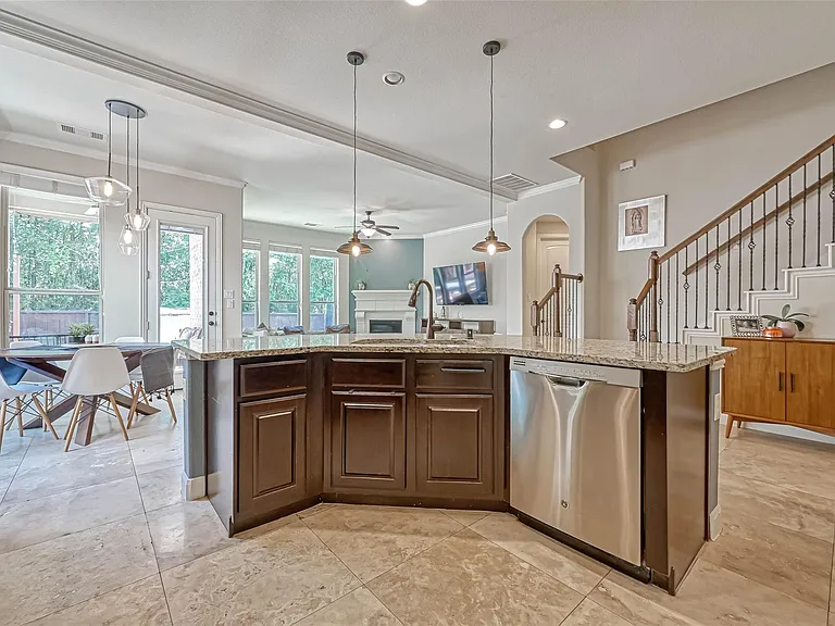 210 Hearthshire Cir — Photo 19
