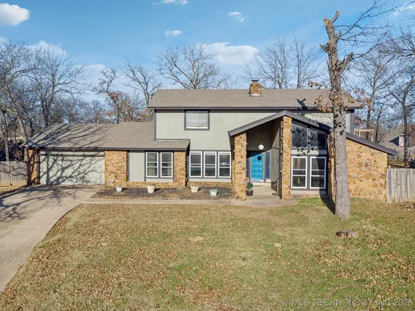 2323 N Union Pl, Tulsa, OK 74127