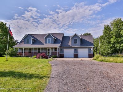 1067 E Beard Rd, Perry, MI, 48872