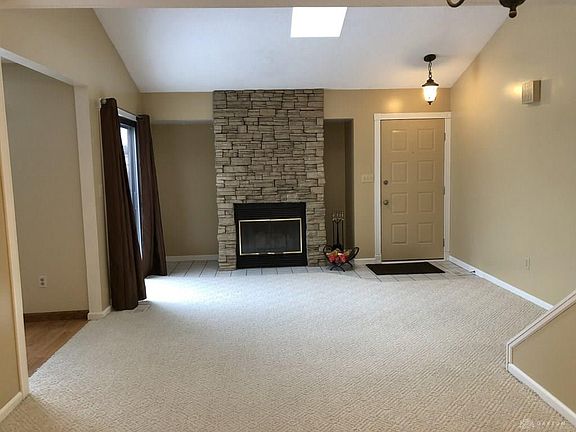 5th image of 9571 Villa Way