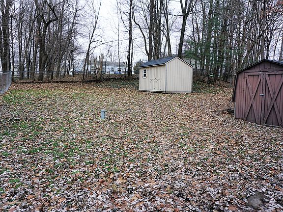 3rd image of 5808 Dakota Ave