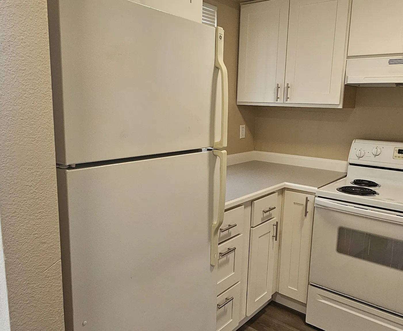 611 W Casino Rd — Photo 3