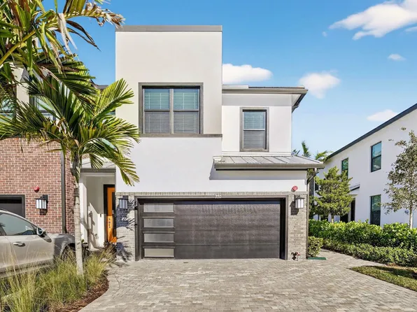 770 NW 82nd Terrace, Plantation, FL 33324