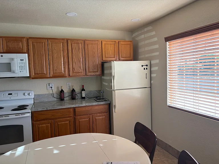 700 W Monroe Ave #1 — Photo 8