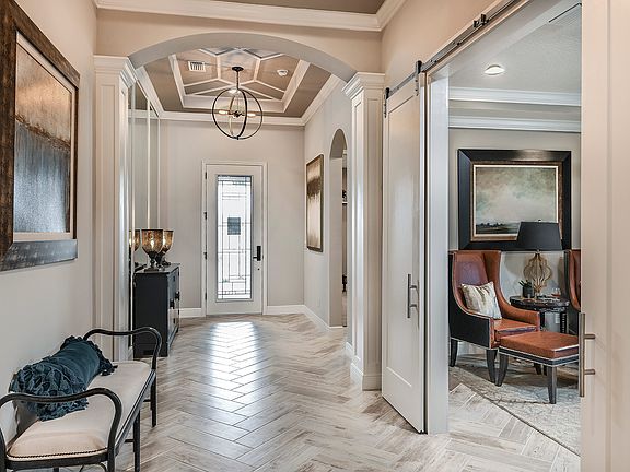 Foyer Bayshore II at Bexley