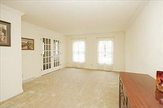 5th image of 3335 Fair Oaks Dr