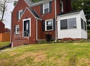 5679 Valleyview Dr, Bethel Park, PA 15102