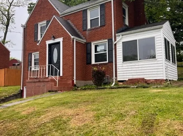 5679 Valleyview Dr, Bethel Park, PA 15102