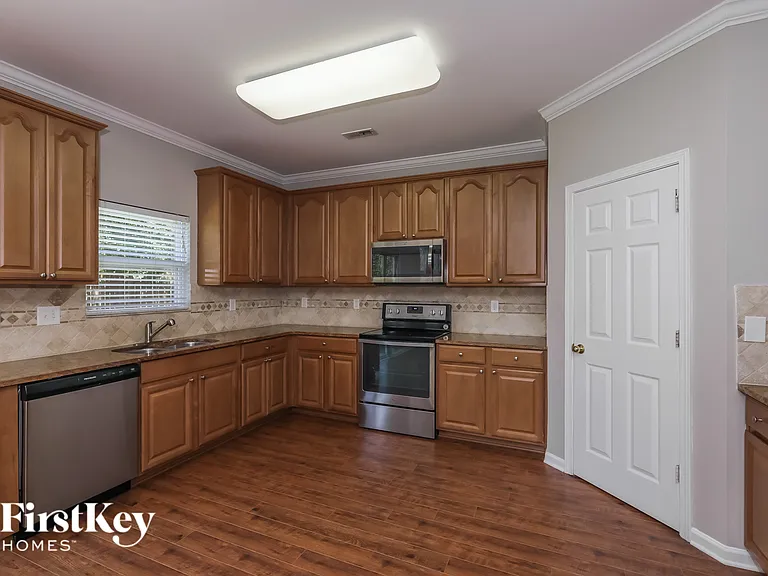7347 Lamplighter Close Dr — Photo 8