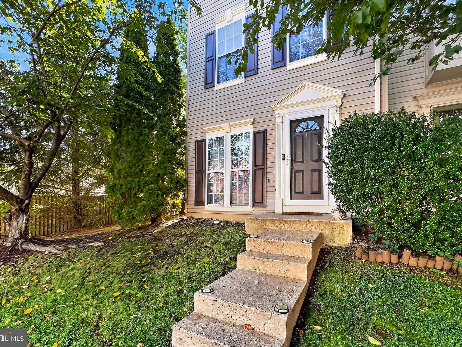 2 bed, 2.5 bath, 1648 sqft, $2,600 — Photo 4