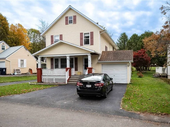 8 Gridley Pl, Sauquoit, NY 13456