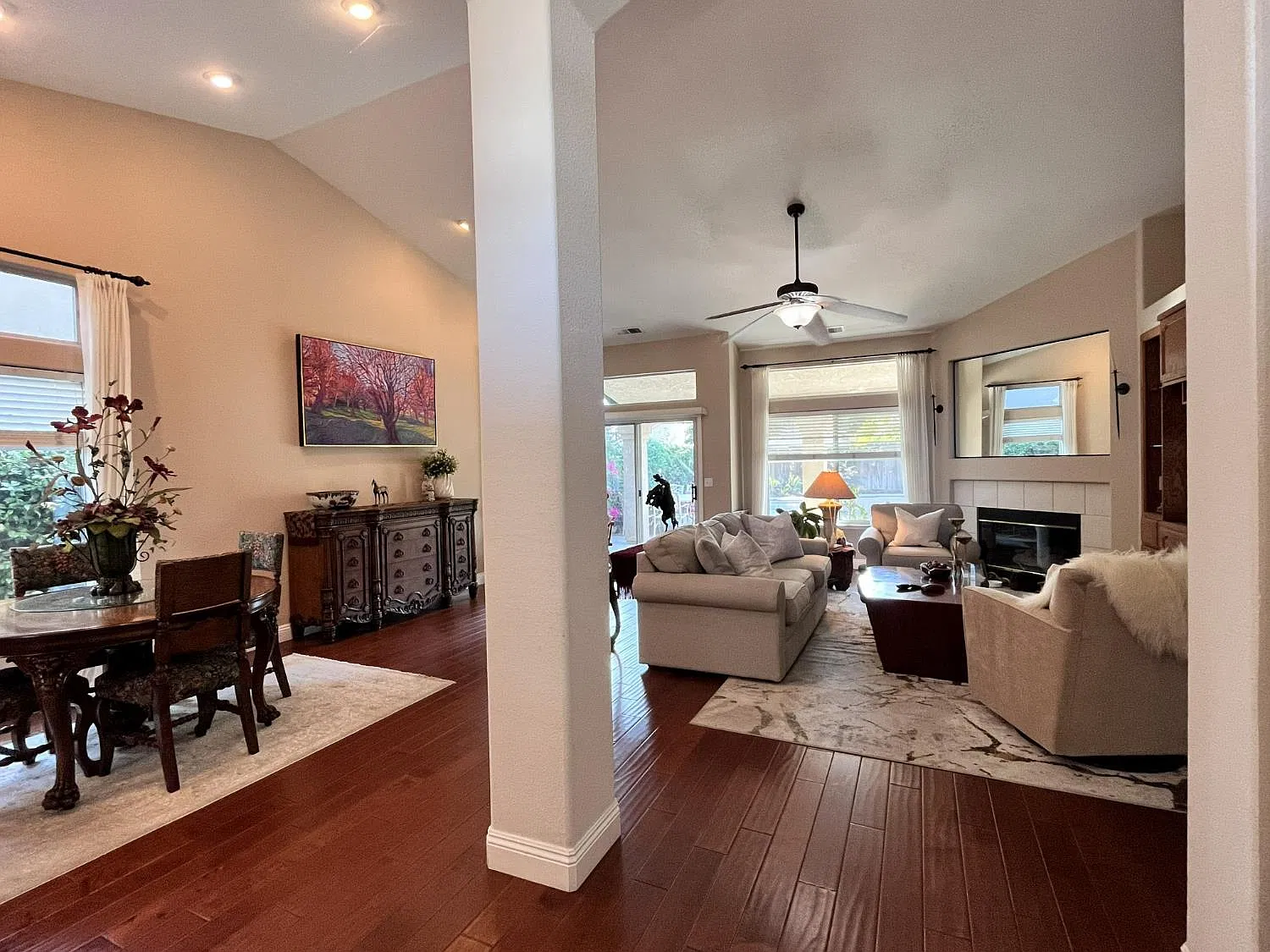 4 bed, 1822 sqft, $2,800 — Photo 2