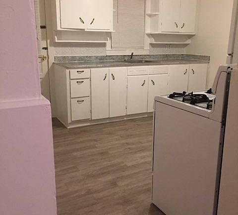 5th image of 301-303 E McKissock St
