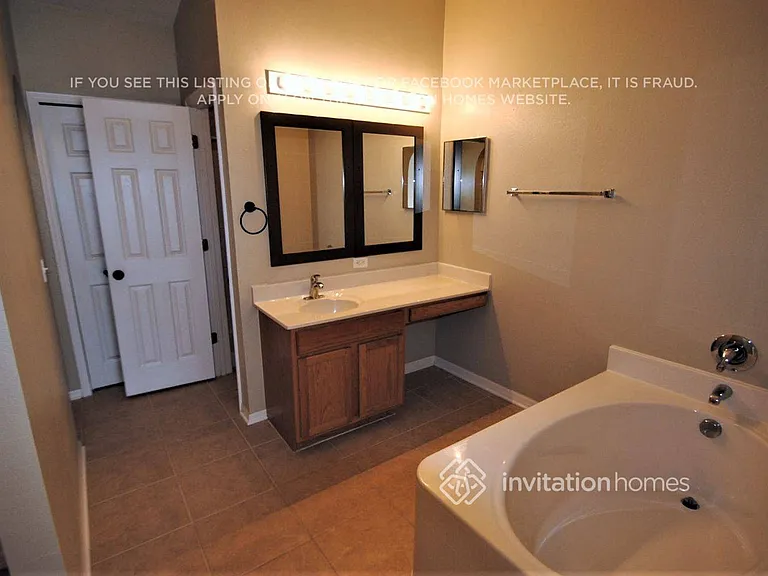 688 Red Pepper Loop — Photo 17