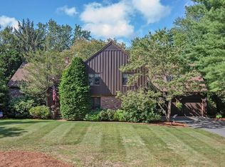 45 Wanders Dr, Hingham, MA 02043