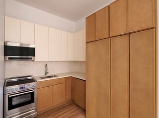310 W 80th St APT 2D, New York, NY 10024