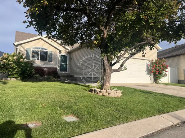 185 Crystal Bay Dr, Stansbury Park, UT 84074