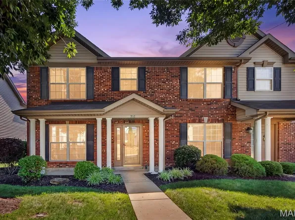 916 Carpathian Dr, Lake Saint Louis, MO 63367
