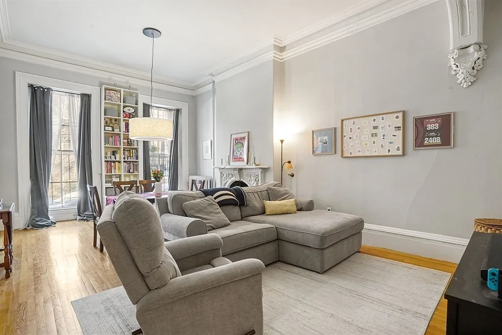 Building Photo - 660 Massachusetts Ave #2