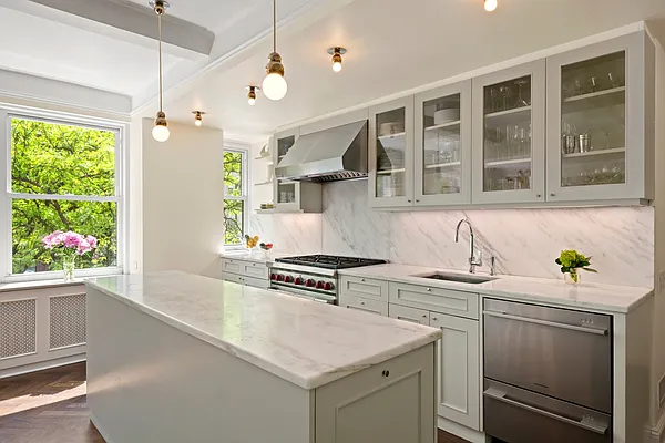 Rented by Compass | media 2