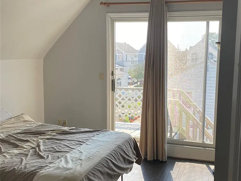 137 Acapulco St — Photo 11
