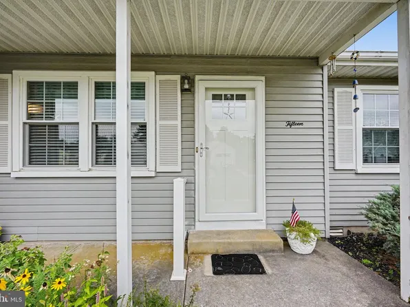 15 Mill Rd, Manchester Township, NJ 08759
