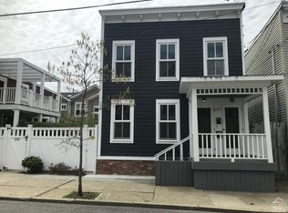 233 Robinson St, Hudson, NY 12534