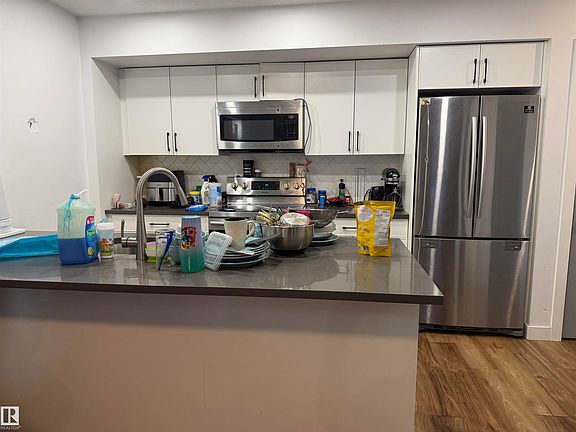 3rd image of 11442 82nd St NW