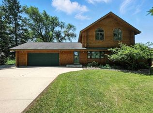 W1983 Hall Rd, Columbus, WI 53925