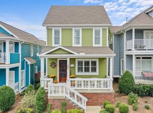 300 Augusta Ave, Pleasant View, TN 37146