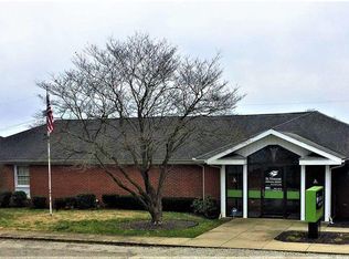 110 W Sycamore St, Elberfeld, IN 47613