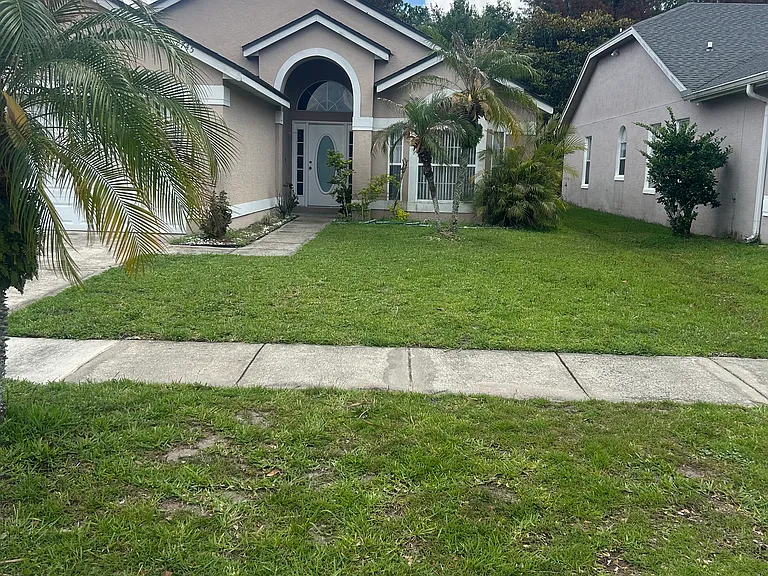 2745 Burwood Ave — Photo 12