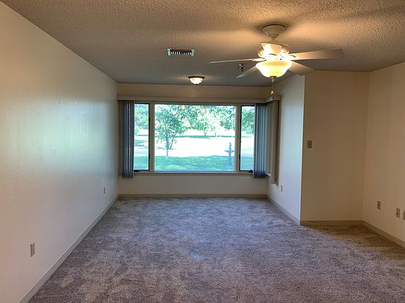 2nd image of 9 Hospital Dr APT 107