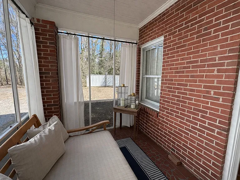 1019 Church St — Photo 26