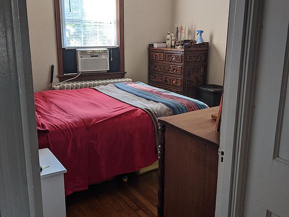 Sunny Bedroom with ceiling fan