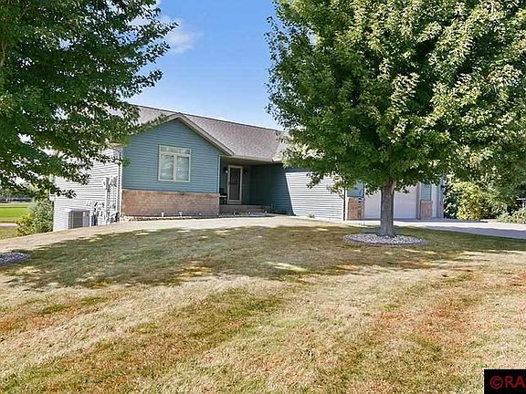 5th image of 252 Oak Dr
