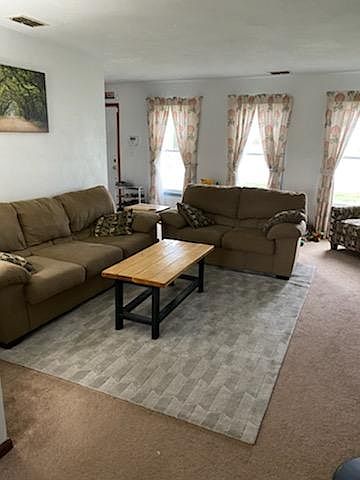 2nd image of 901 Enon Ct
