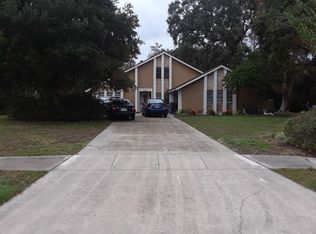 2324 Oak Leaf Ln, Kissimmee, FL 34744