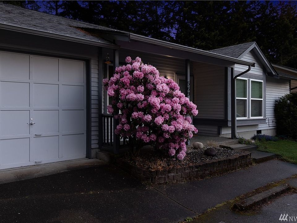 1st image of 569 Malibu Dr SE